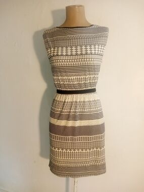 Vintage Black and Cream Patterned Sleeveless Sheath Dress
